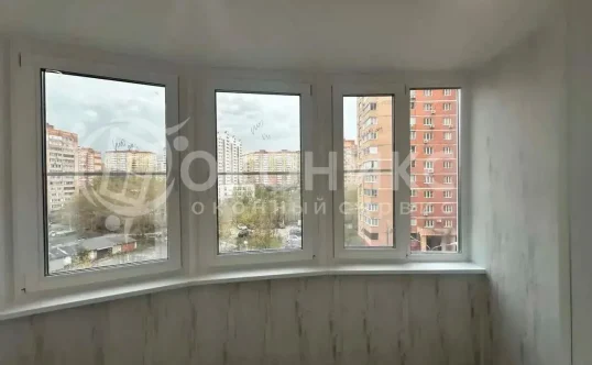 Остекление лоджии, отделка ПВХ