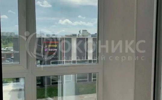 панорамное остекление лоджии с отделкой