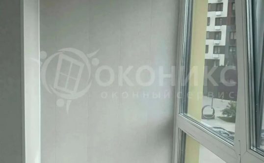 панорамное остекление лоджии с отделкой