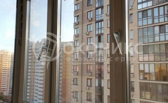 теплое панорамное остекление балкона
