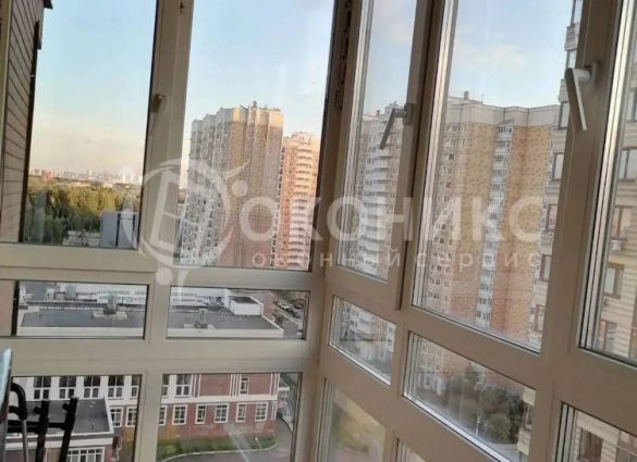 теплое панорамное остекление балкона